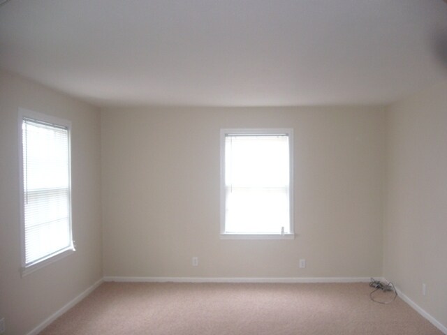 Foto del edificio - 225 E Fairview Ave