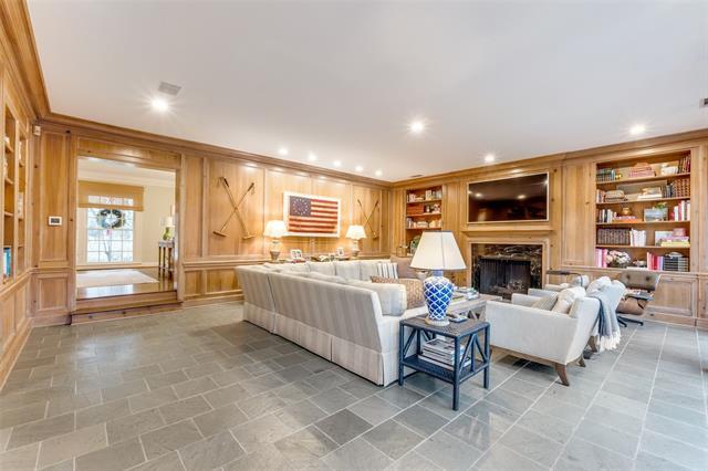 Building Photo - 5902 Averill Way