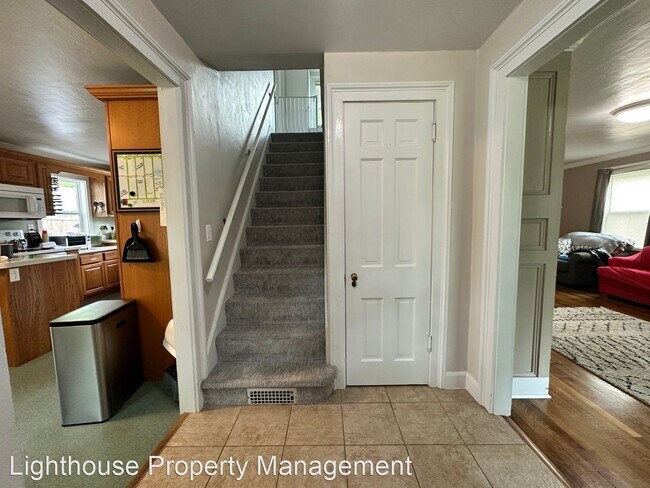 Foto del edificio - 4 br, 1.5 bath House - 346 N Marshall Ave