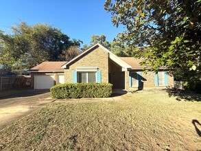 Building Photo - 6125 Greta Pl
