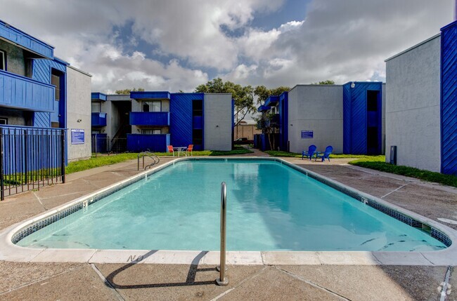 Community Pool - Canopy Apartments