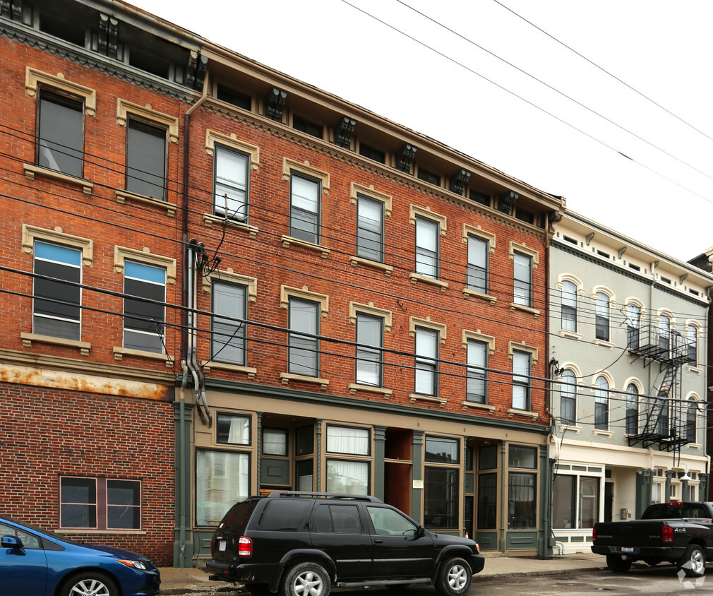 Building Photo - 1418-1420 Walnut St