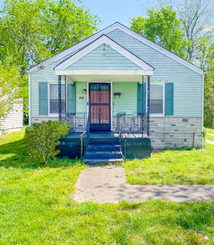 Primary Photo - 1332 Commerce St