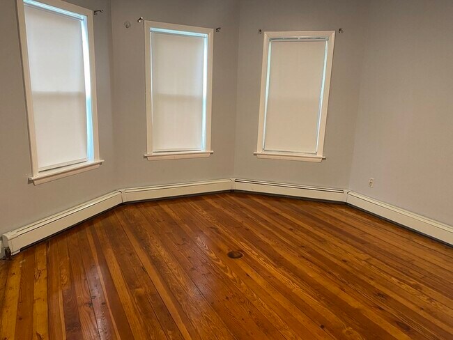 Building Photo - 76 Allston St