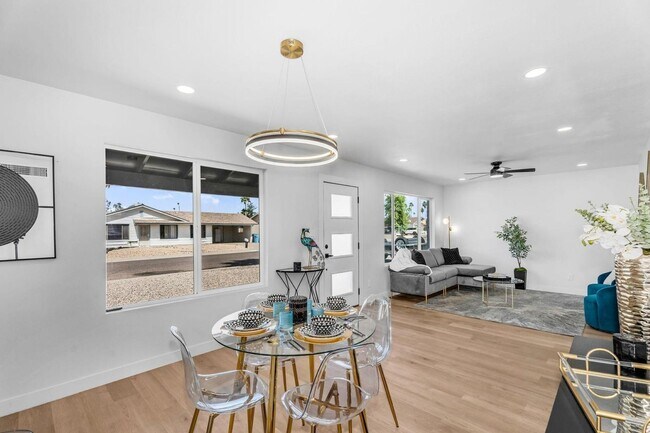 Foto del edificio - 14635 N 37th Pl