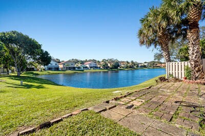 Foto del edificio - 10056 Country Brook Rd