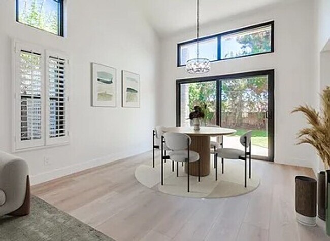 Foto del edificio - Fully Remodeled Carmel Valley Home + Priva...