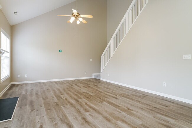 Foto del edificio - 8115 Willowglen Dr