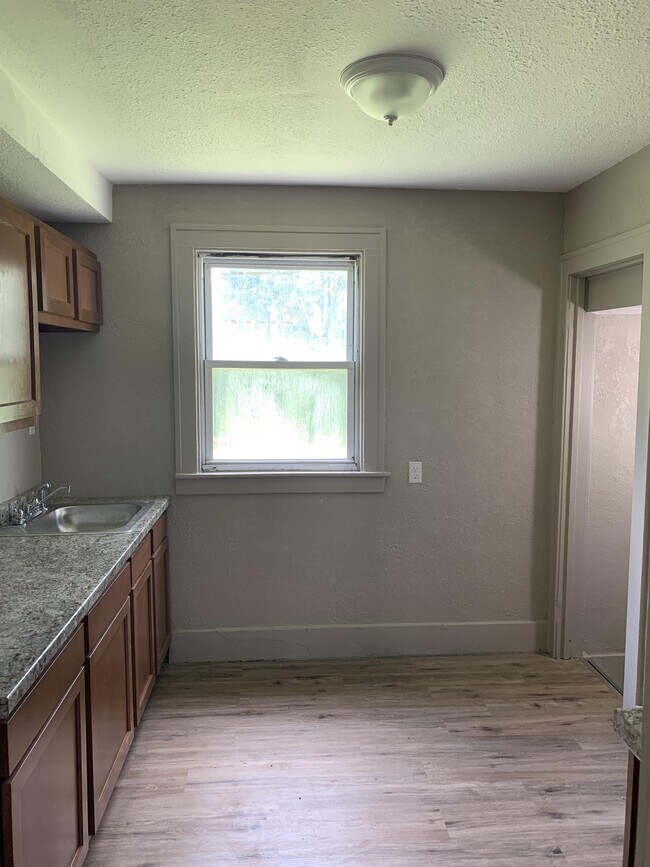 73 W Josephine St, Ecorse, MI 48229 House Rental in Ecorse, MI