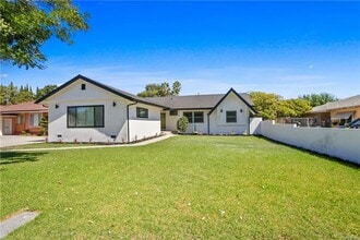 Building Photo - 8437 Everest St