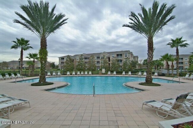 Building Photo - 7990 Baymeadows Rd E