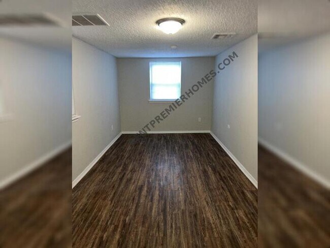 Foto del edificio - 913 Glenmanor Dr. Midwest City, OK 73110
