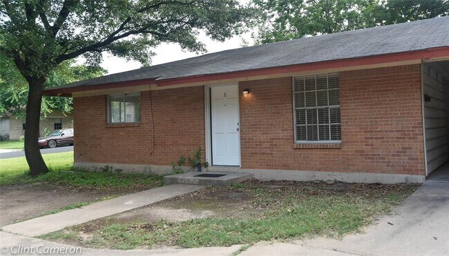 Foto del edificio - 8510 Dryfield Dr
