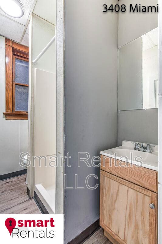 Building Photo - 3408 Miami St