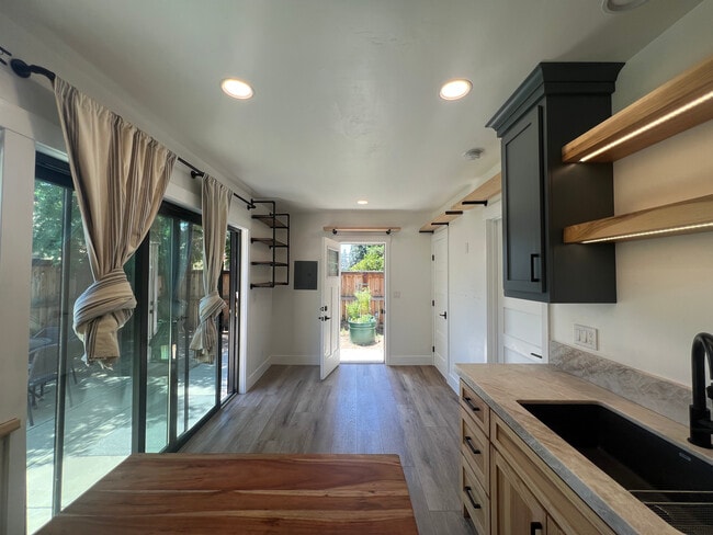 Main room - 416 Crow Canyon Dr