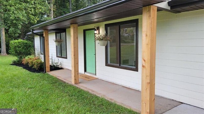 Foto del edificio - 389 Rosser Rd