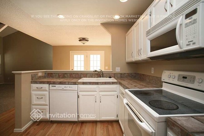 Building Photo - 17989 E Colgate Pl