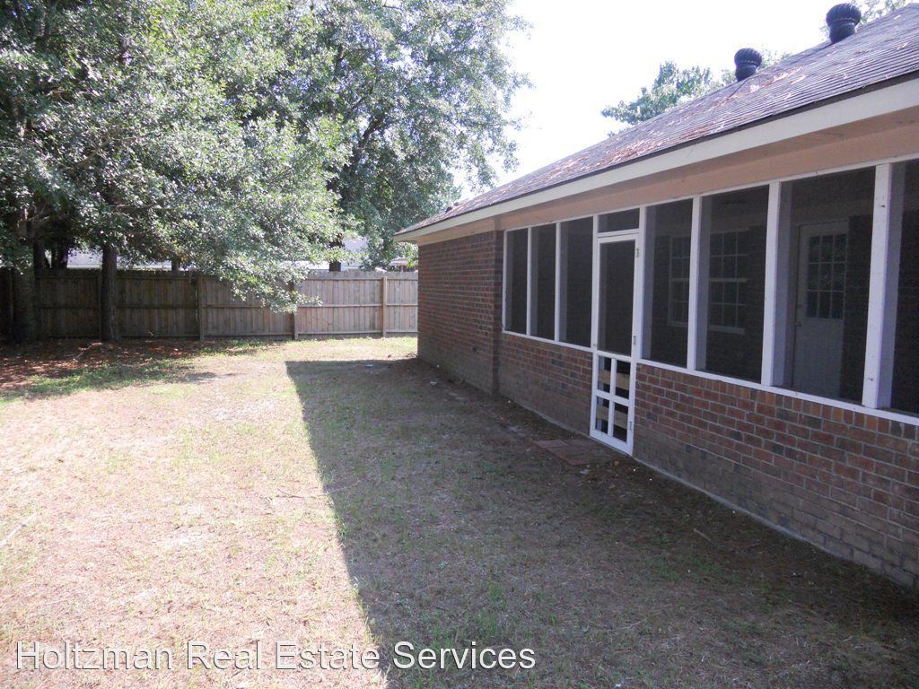 Building Photo - 3 br, 2 bath House - 2345 Rowe St