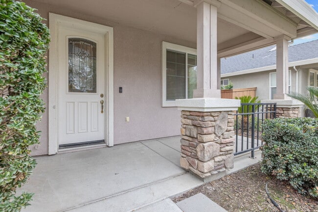 Building Photo - 3169 Brickfield Ave