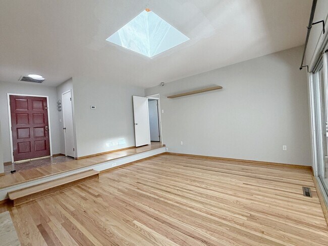 Foto del edificio - Nice single family home with gorgeous kitchen