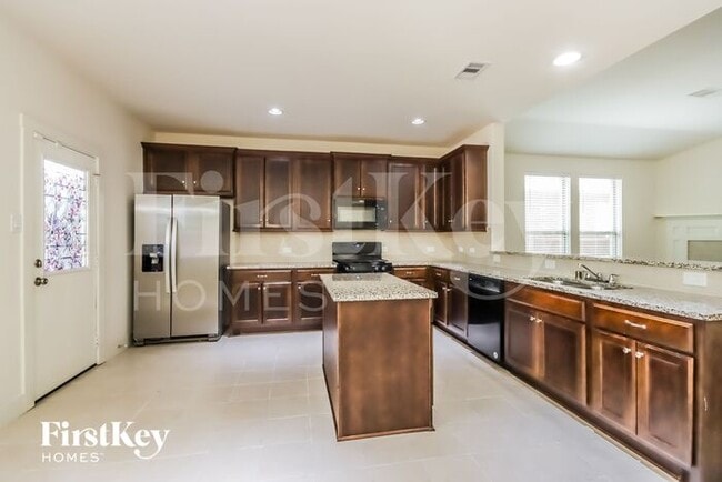 Building Photo - 21611 Royal Troon Dr