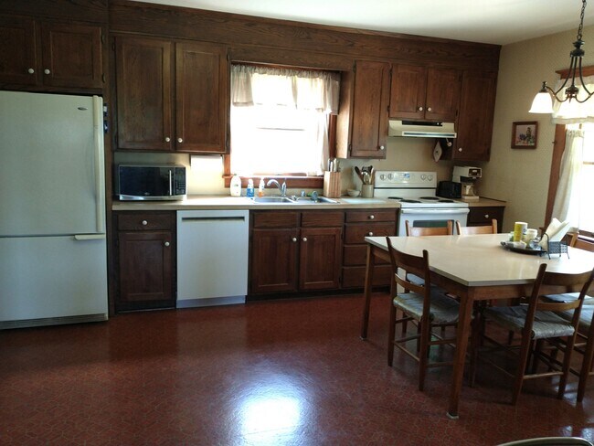 Foto del edificio - 11824 Meeting House Rd