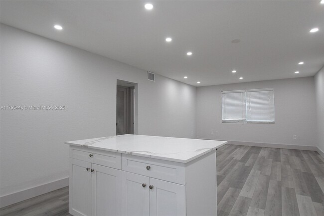 Foto del edificio - 17255 SW 95th Ave