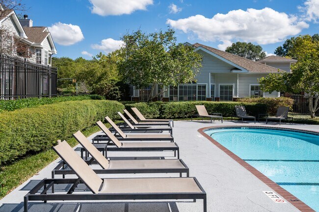 Foto del edificio - Waterford Landing Apartment Homes