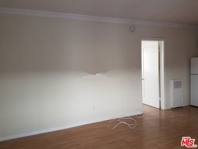 Foto del edificio - 615 N Rossmore Ave