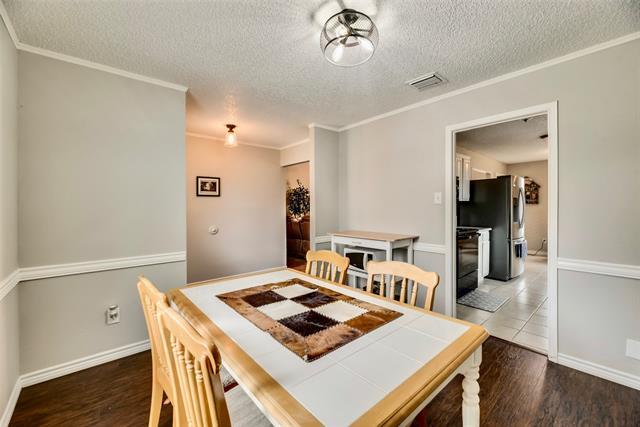 Foto del edificio - 425 Country View Ln