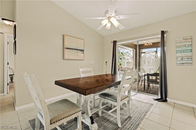 Building Photo - 408 SE 23rd Terrace