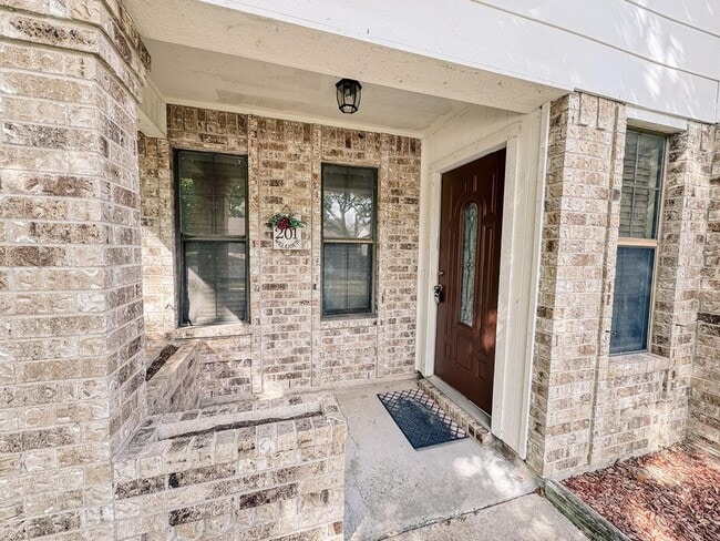 Building Photo - 201 Byron Dr