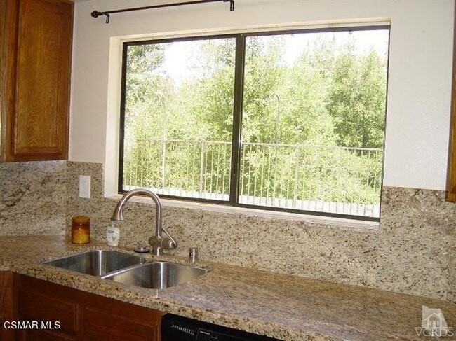 Foto del edificio - 6813 Eaglehaven Ln