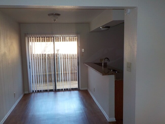 Foto del edificio - Domingo Properties2 (2708 Parker Ln)