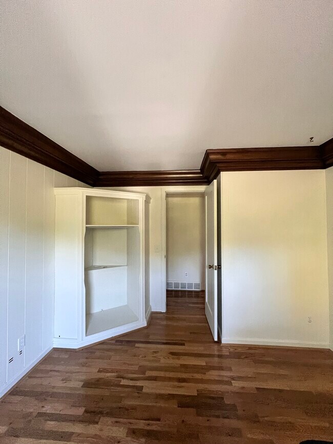 Foto del edificio - 680 Overland St