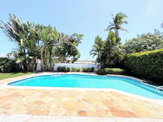 Foto del edificio - 17621 Woodview Terrace