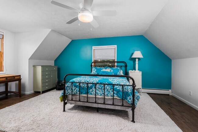 Foto del edificio - 9320 S West Bay Shore Dr
