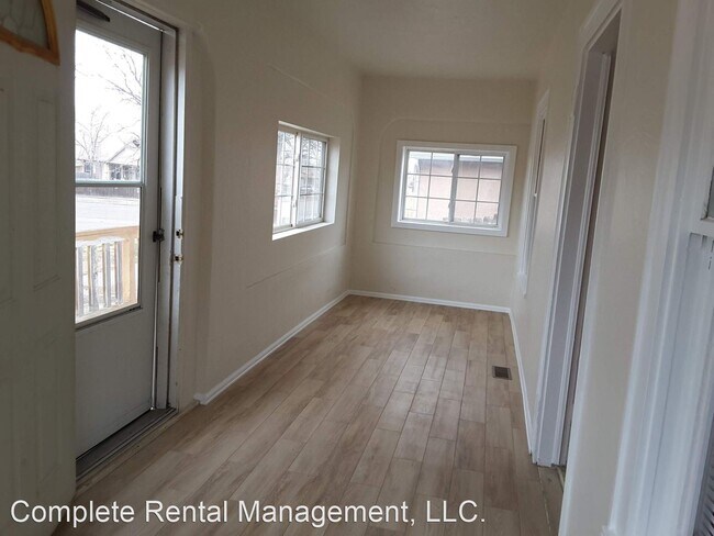 Building Photo - 2 br, 1 bath House - 819 W 16th