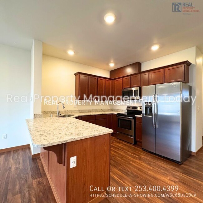 Building Photo - Cozy 2 Bedroom Townhouse In Puyallup!