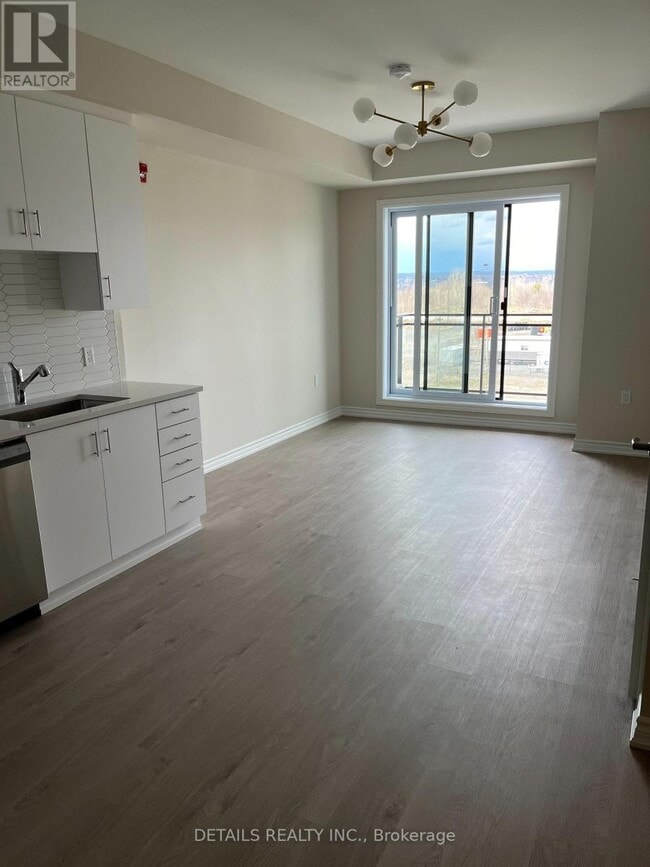 Building Photo - 1350 Hemlock Rd