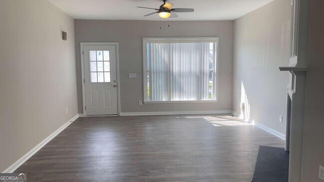 Building Photo - 2644 Regent Walk Dr