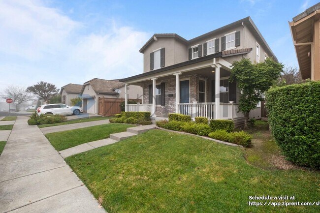 Building Photo - 630 Chardonnay Pl