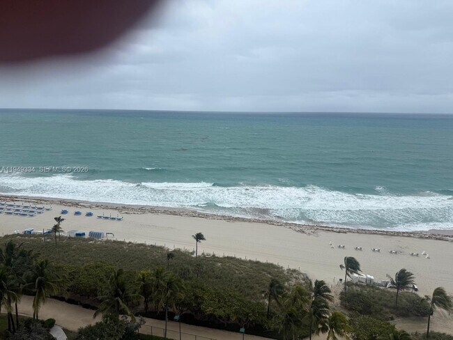 Foto del edificio - 9601 Collins Ave