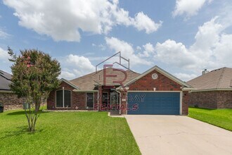 Building Photo - 1933 Merlin Dr