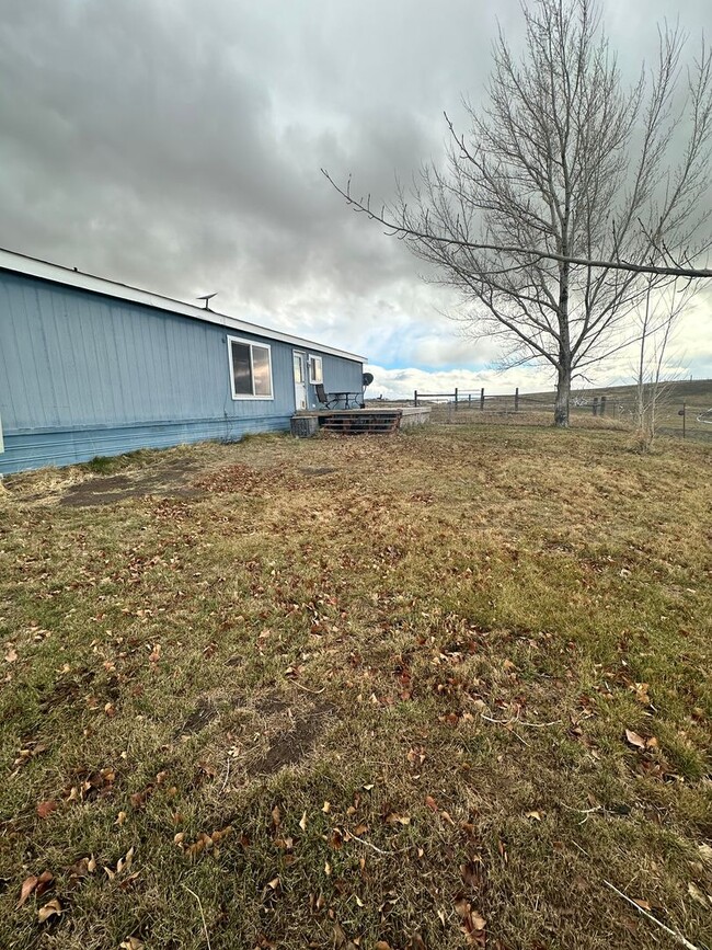 Building Photo - 3 Bedroom 2 Bath House with 20X60 Shop  "N...