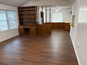 Building Photo - 10423 Huntington View Dr