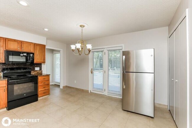 Building Photo - 1036 Aaron Dr, Deltona, FL 32725