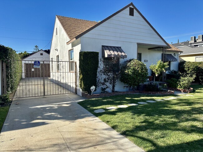 Building Photo - 4463 Calhoun Ave