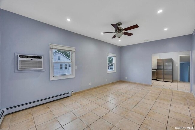 Building Photo - 1478 Rosser Ave