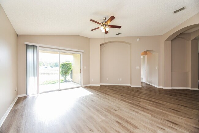 Building Photo - 2318 Cherokee Cove Trail